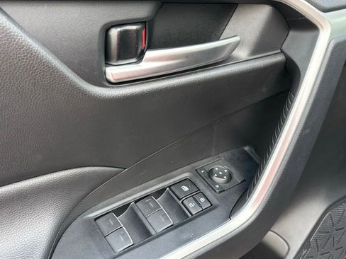Used 2024 Toyota RAV4 XLE image 28