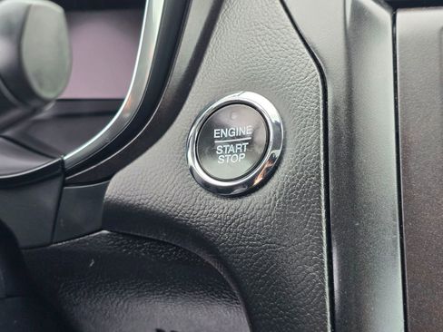 Used 2020 Ford Fusion Titanium image 29