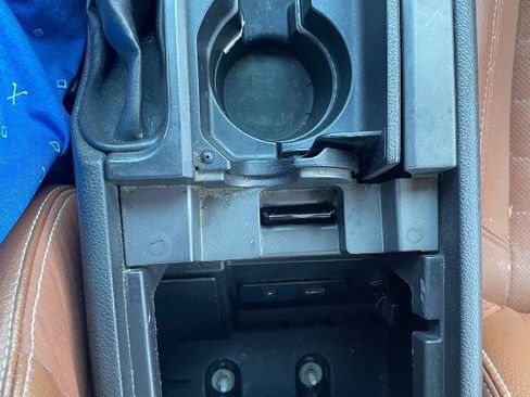 Used 2010 Ford Mustang GT Premium image 37