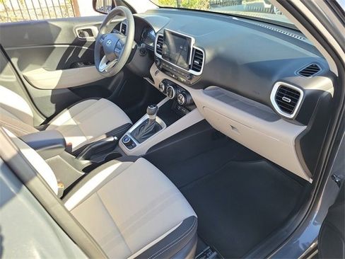 New 2026 Hyundai Venue SEL image 17