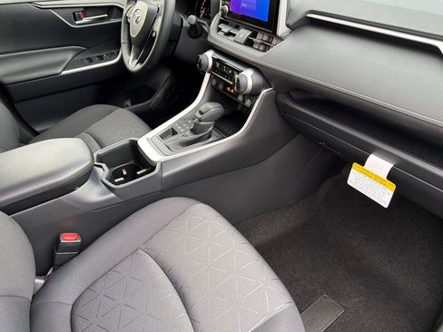 New 2025 Toyota RAV4 XLE w/ Convenience Package image 14