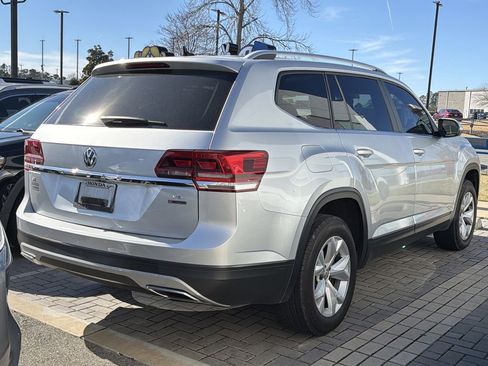 Used 2018 Volkswagen Atlas SE image 4