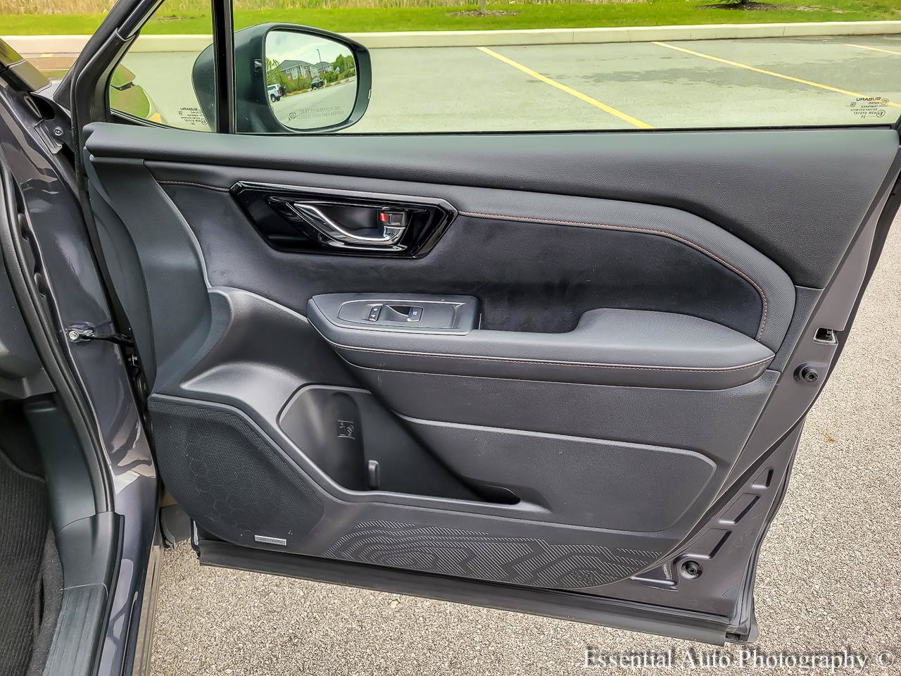 Used 2025 Subaru Forester Touring AWD/4WD image 42