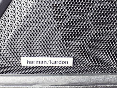 Used 2025 Subaru Outback Touring image 16