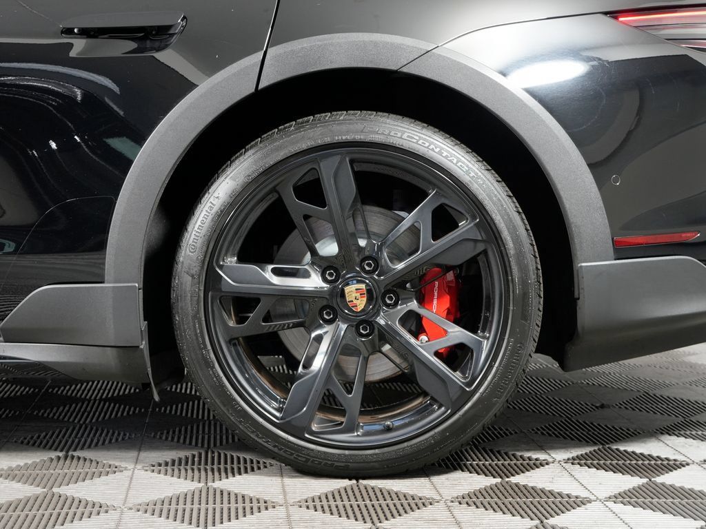 Certified 2024 Porsche Taycan 4S AWD/4WD image 14