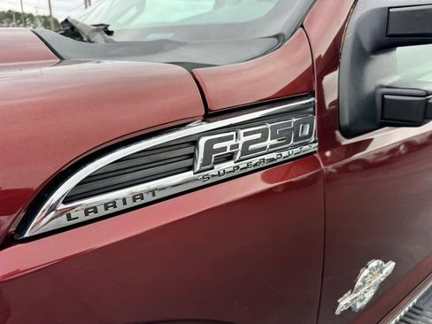 Used 2016 Ford F250 Lariat w/ Lariat Ultimate Package AWD/4WD image 10