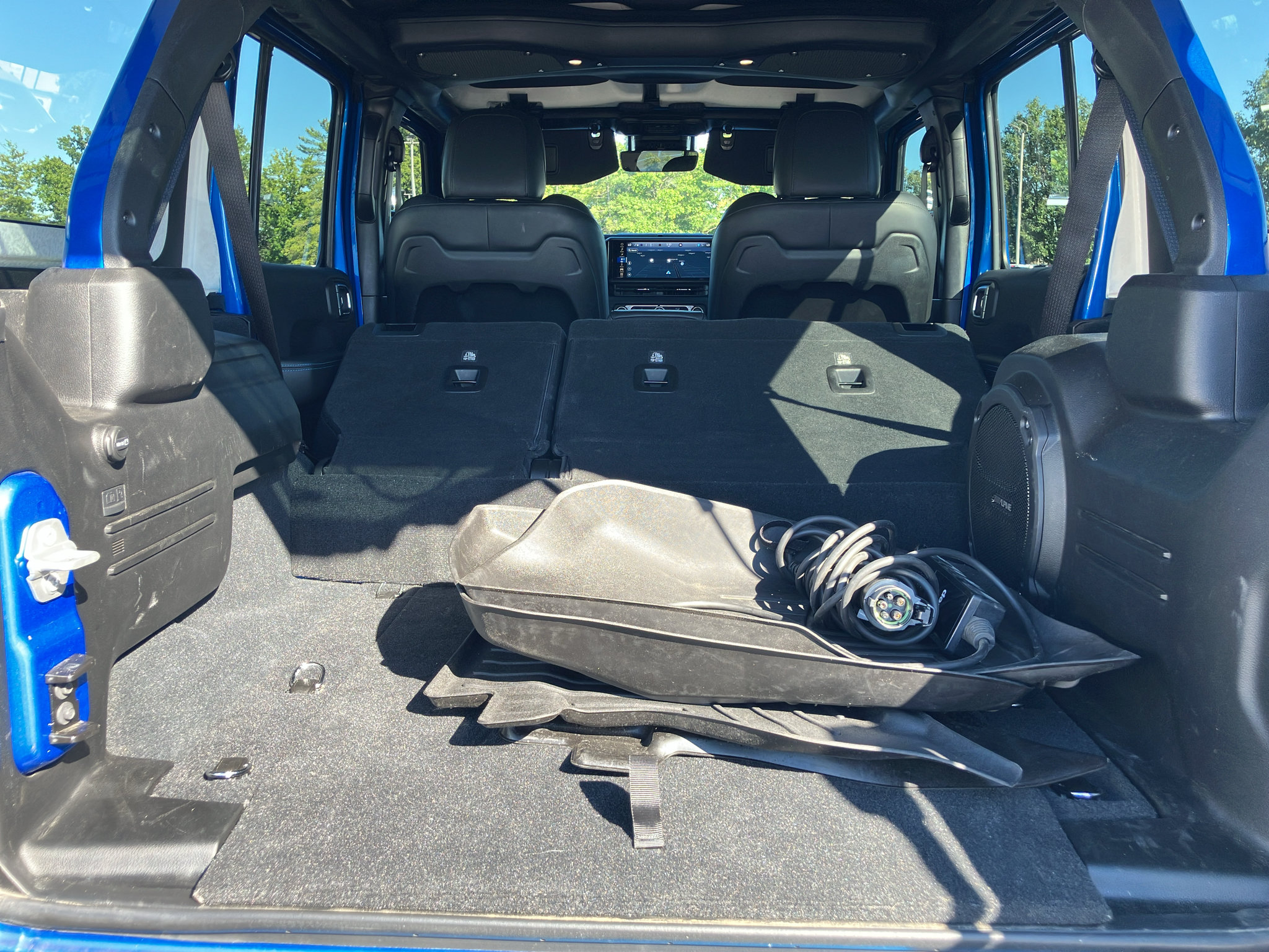 Used 2024 Jeep Wrangler Unlimited Rubicon 4xe AWD/4WD image 38