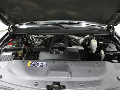 Used 2018 Chevrolet Tahoe LT image 43