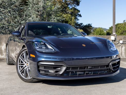 Certified 2022 Porsche Panamera 4S AWD/4WD image 9