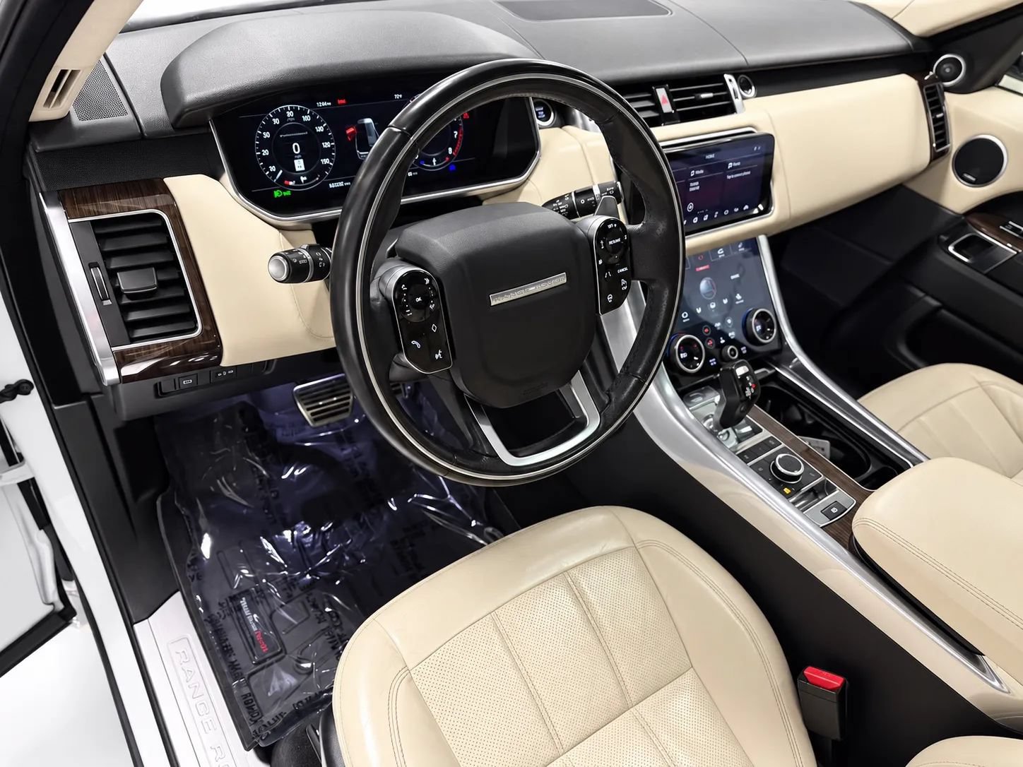 Used 2018 Land Rover Range Rover Sport Supercharged AWD/4WD image 9