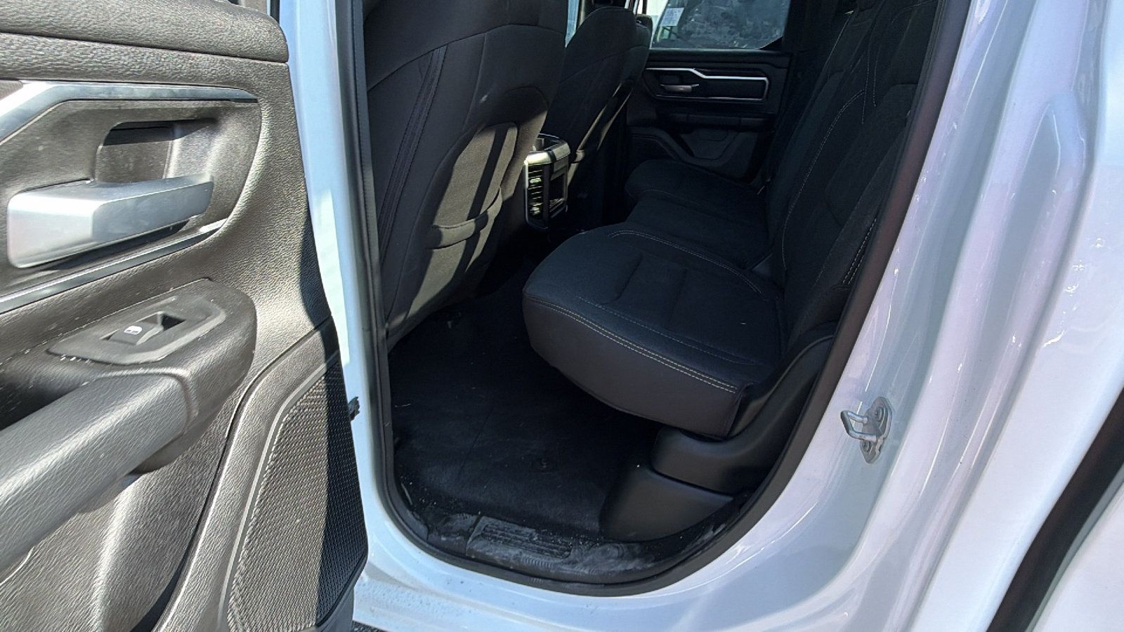 Used 2025 RAM 1500 Big Horn AWD/4WD image 23