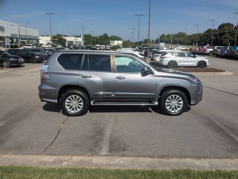 Used 2018 Lexus GX 460 Premium w/ Premium Package AWD/4WD image 2