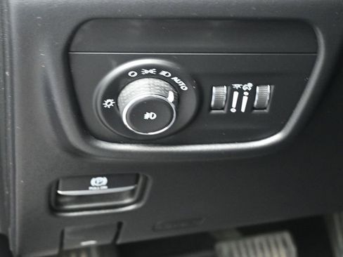 Used 2022 Jeep Grand Cherokee Summit image 20