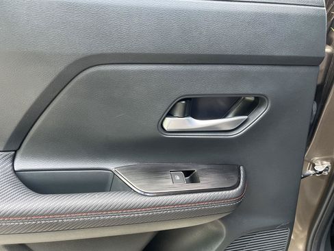 Certified 2025 Nissan Kicks SR AWD/4WD image 12