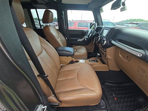 Used 2016 Jeep Wrangler Unlimited Sahara w/ Max Tow Package AWD/4WD image 18
