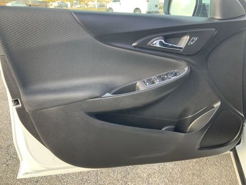 Used 2024 Chevrolet Malibu LS image 14