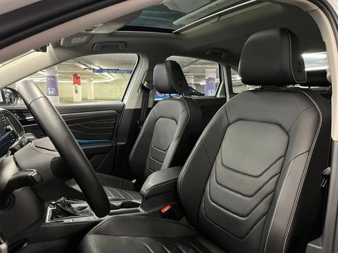 Used 2023 Volkswagen Jetta SEL FWD image 19