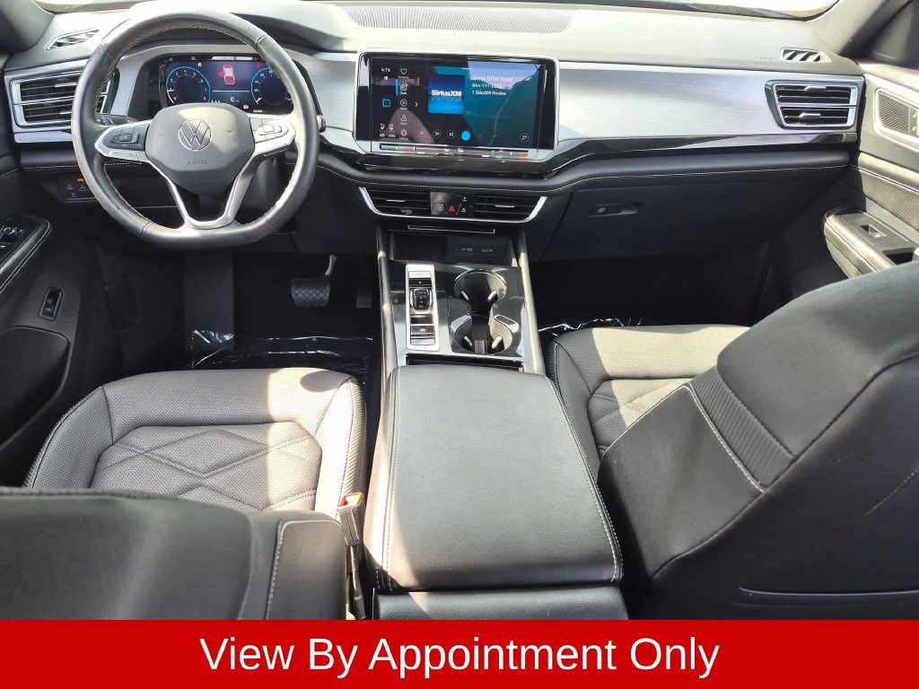 Used 2025 Volkswagen Atlas Cross Sport SE FWD image 25