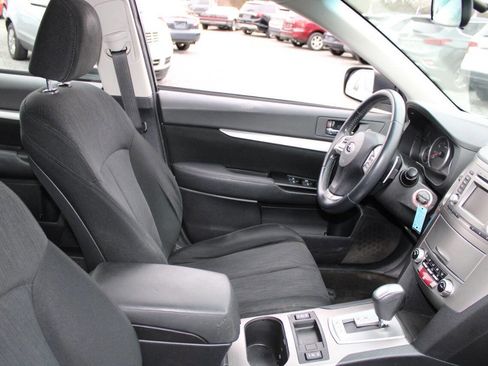 Used 2014 Subaru Legacy 2.5i Premium image 11