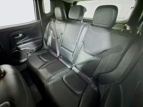 Used 2021 Jeep Renegade Limited image 22