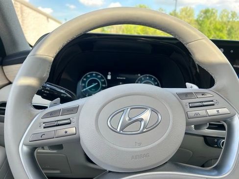Used 2024 Hyundai Palisade Limited image 14