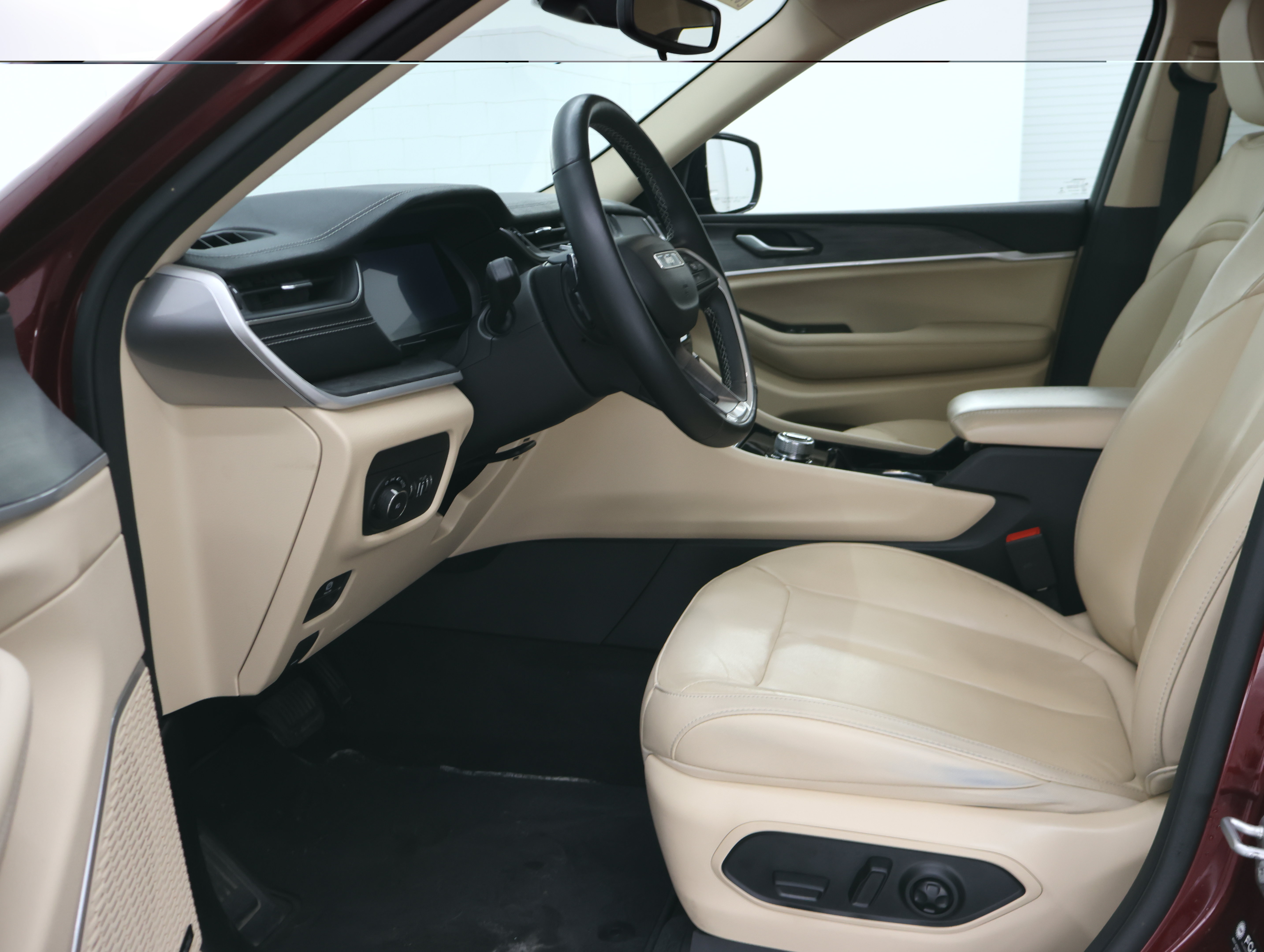 Used 2021 Jeep Grand Cherokee L Limited w/ Trailer Tow Group (B) AWD/4WD image 8