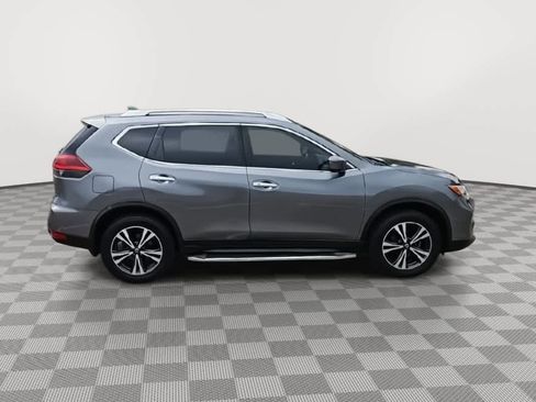 Used 2020 Nissan Rogue SV w/ Premium Package image 9
