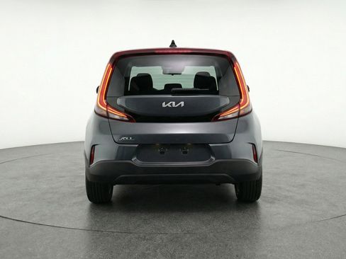 Used 2025 Kia Soul LX w/ LX Technology Package FWD image 7