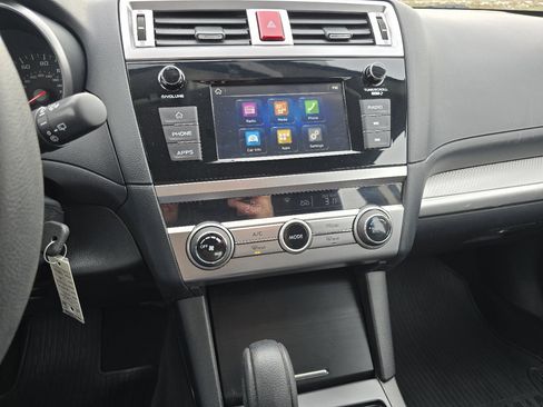 Used 2018 Subaru Outback 2.5i image 34