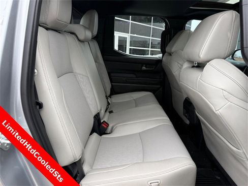 Used 2025 Toyota Tacoma Limited image 12
