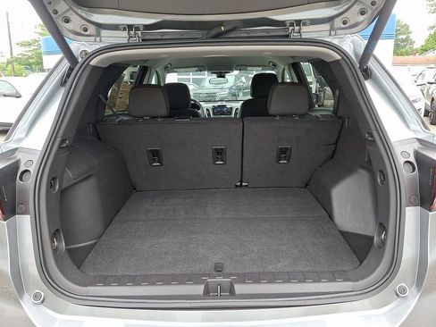 Used 2024 Chevrolet Equinox LT FWD image 27