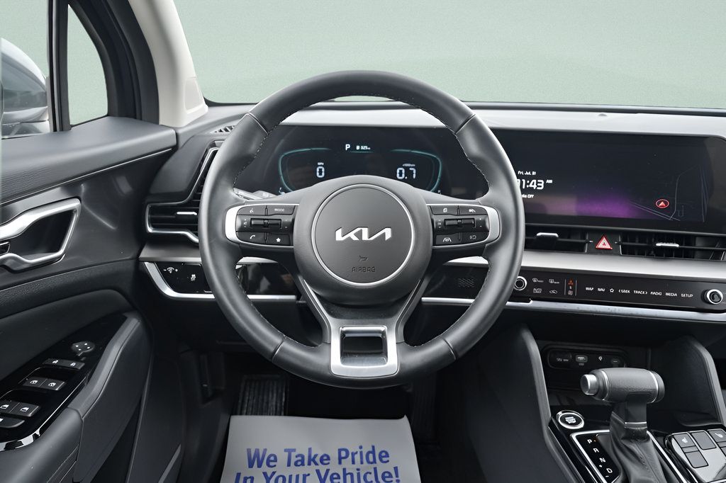 Used 2024 Kia Sportage EX AWD/4WD image 15