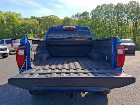 Used 2024 GMC Canyon AT4X AWD/4WD image 29