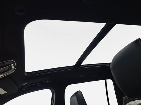 Used 2025 Jeep Grand Cherokee L Limited image 26