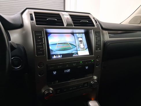 Used 2020 Lexus GX 460 Luxury image 26