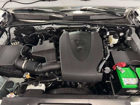 Used 2023 Toyota Tacoma SR5 AWD/4WD image 28
