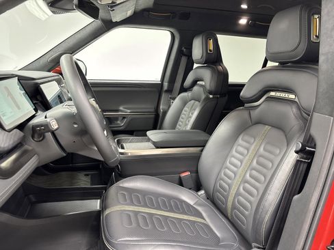 Used 2024 Rivian R1S Adventure image 20