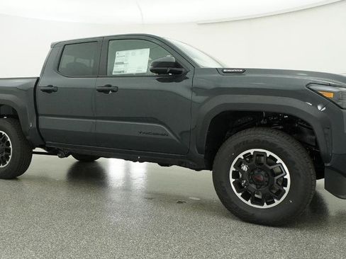 New 2026 Toyota Tacoma TRD Off-Road AWD/4WD image 3