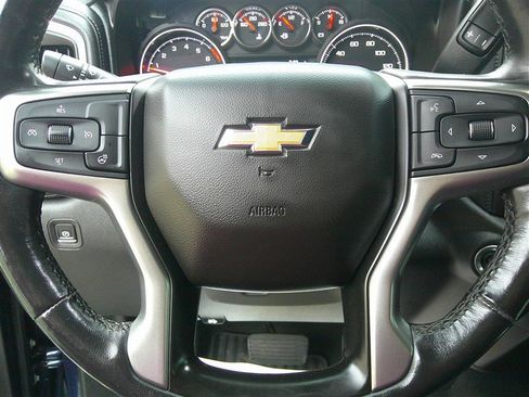 Used 2019 Chevrolet Silverado 1500 LT w/ All-Star Edition AWD/4WD image 11