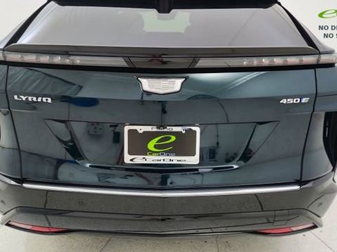 Used 2024 Cadillac Lyriq Luxury RWD image 12