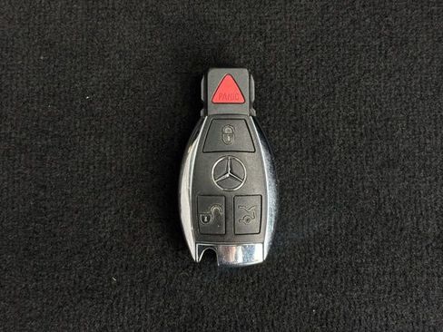 Used 2018 Mercedes-Benz GLC 300 4MATIC image 68