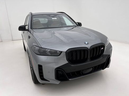 New 2026 BMW X5 M60i w/ Climate Comfort Package image 3