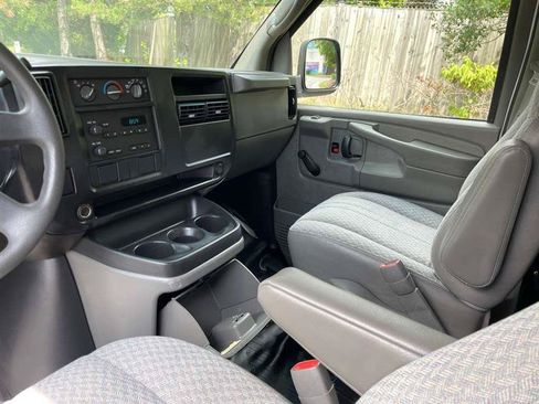 Used 2007 Chevrolet Express 3500 Extended RWD image 43