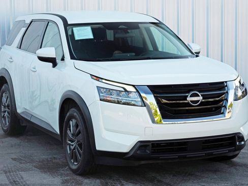 Used 2022 Nissan Pathfinder S image 49