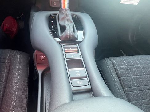New 2026 Honda HR-V LX image 26