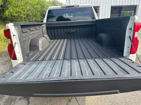 Used 2021 Chevrolet Silverado 1500 RST AWD/4WD image 18