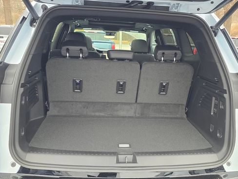 New 2026 GMC Acadia Denali w/ Super Cruise Package image 8