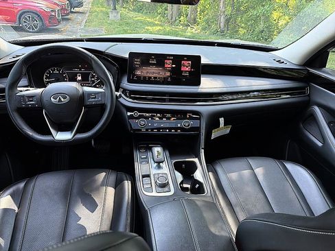 Certified 2025 INFINITI QX60 Pure AWD/4WD image 18