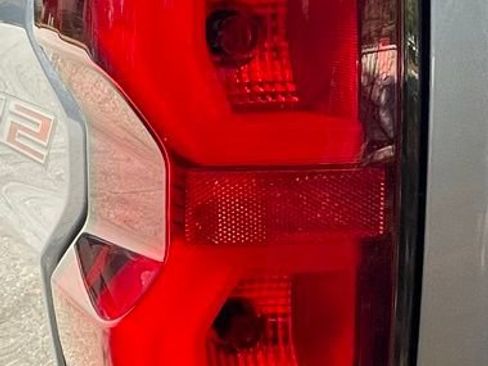 Used 2024 Chevrolet Colorado ZR2 w/ ZR2 Convenience Package III image 10