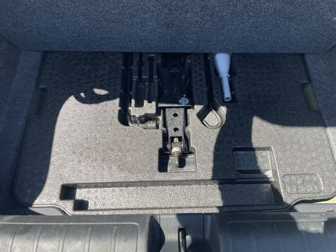 Used 2018 Honda Accord LX image 11